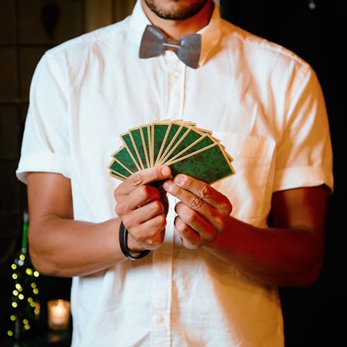 Roulette Set im Bild: Talking Tables Casino Night Game Kit