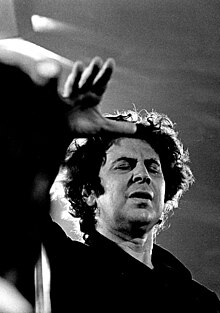 Mikis Theodorakis - Sto Perigiali To Krifo