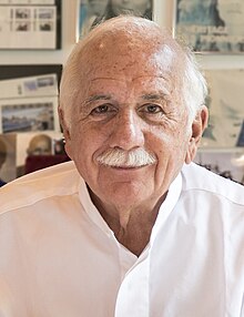 Moshe Safdie