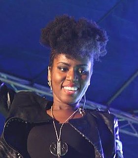 MzVee