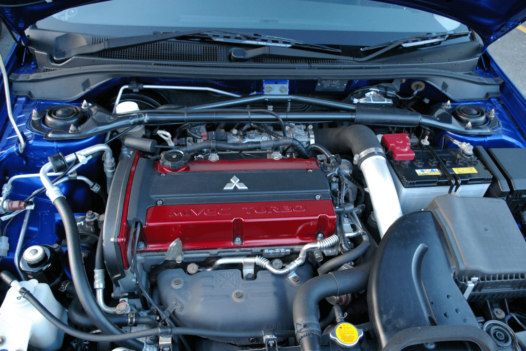 Inline four-cylinder engine