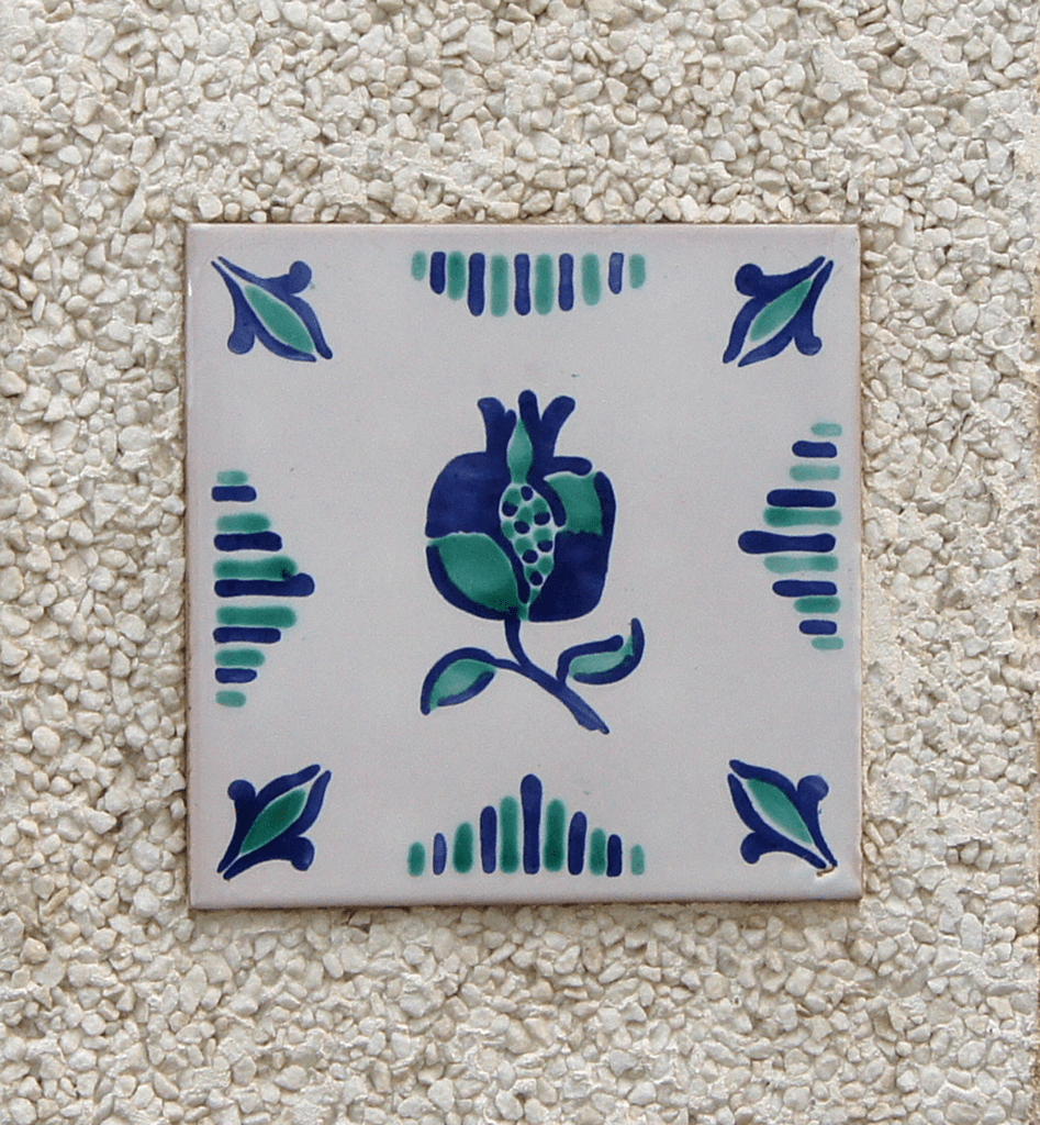 Porcelain tile