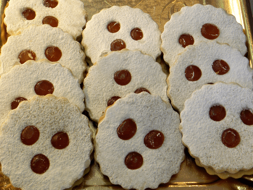 Linzer Cookies