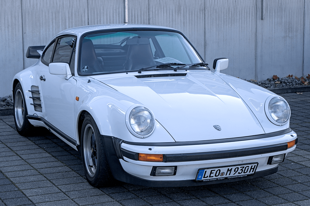 Porsche 930 Turbo (1975-1989)