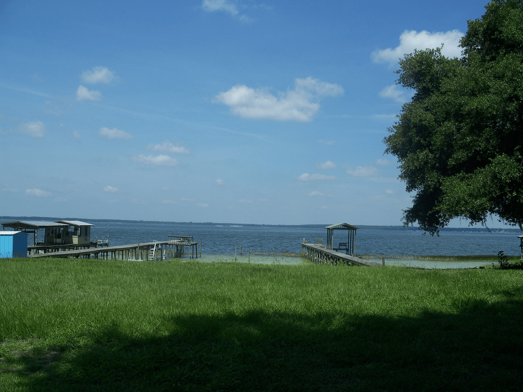 Lake Weir
