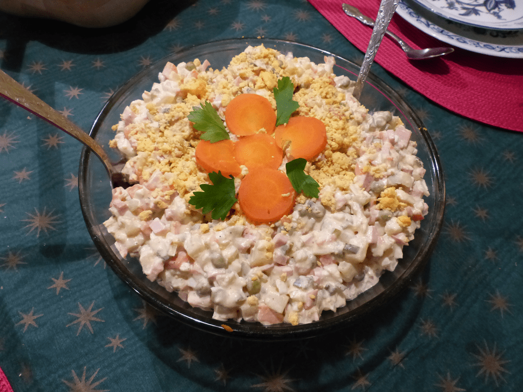 Ensaladilla rusa (Russian salad)