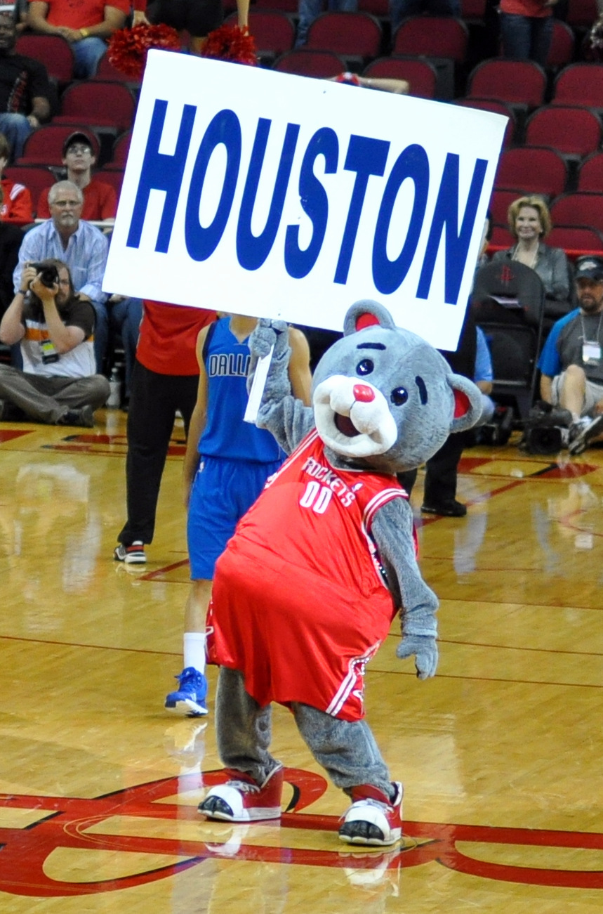 Clutch the Bear (Houston Rockets)